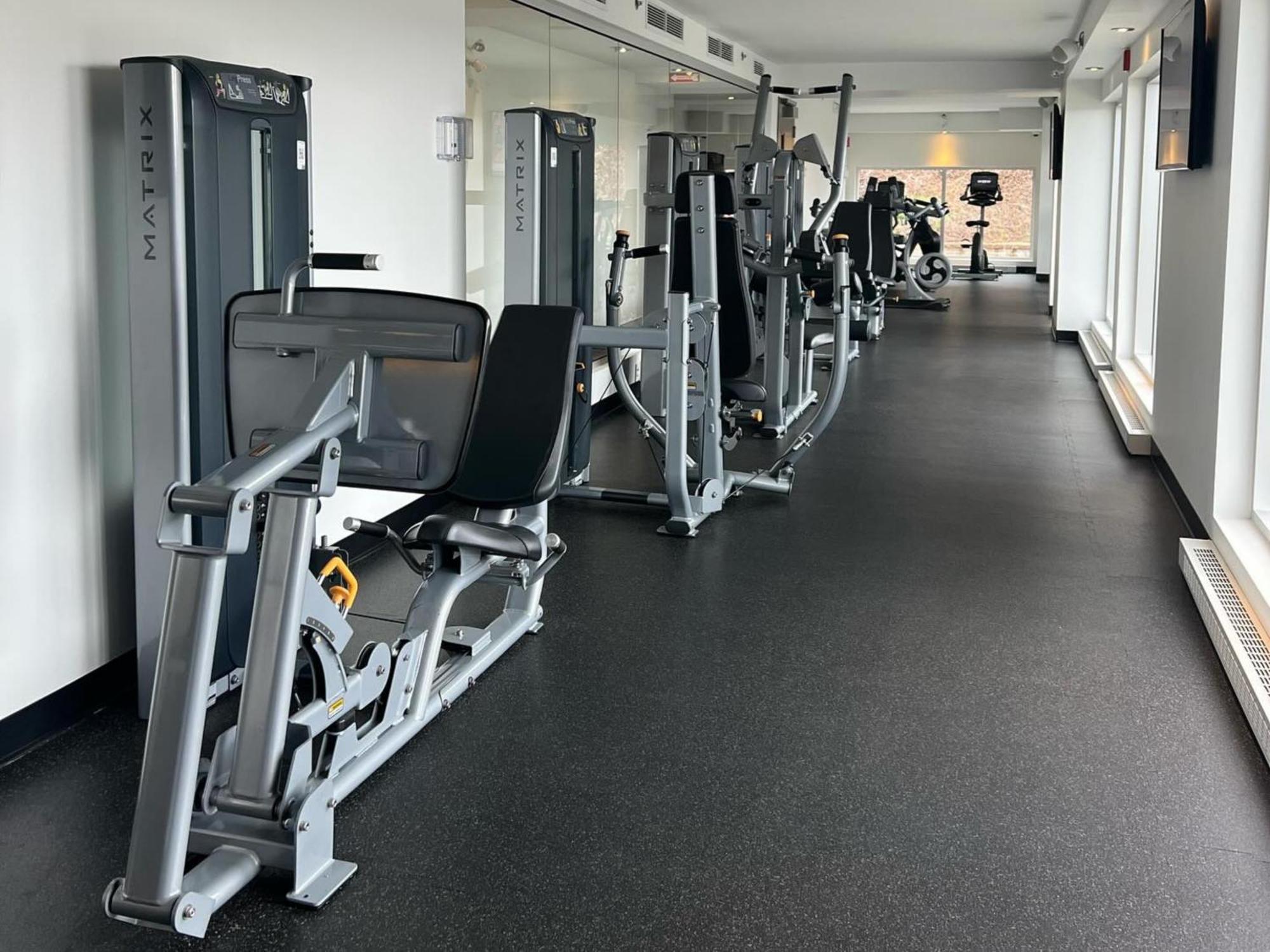 谢布克古弗尼尔酒店 舍布鲁克 外观 照片 The gym at the 2018 European Championships
