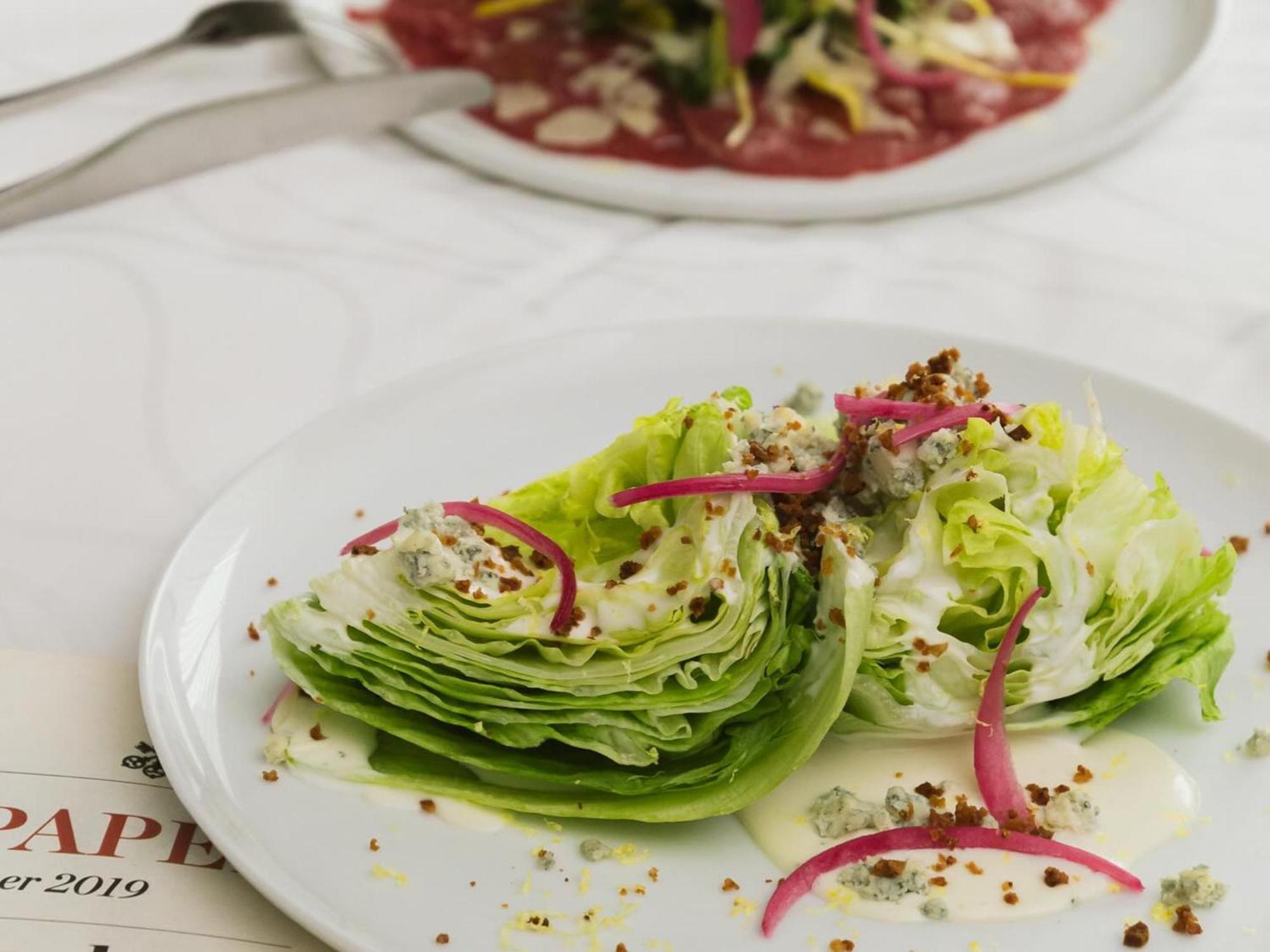 谢布克古弗尼尔酒店 舍布鲁克 外观 照片 A wedge salad