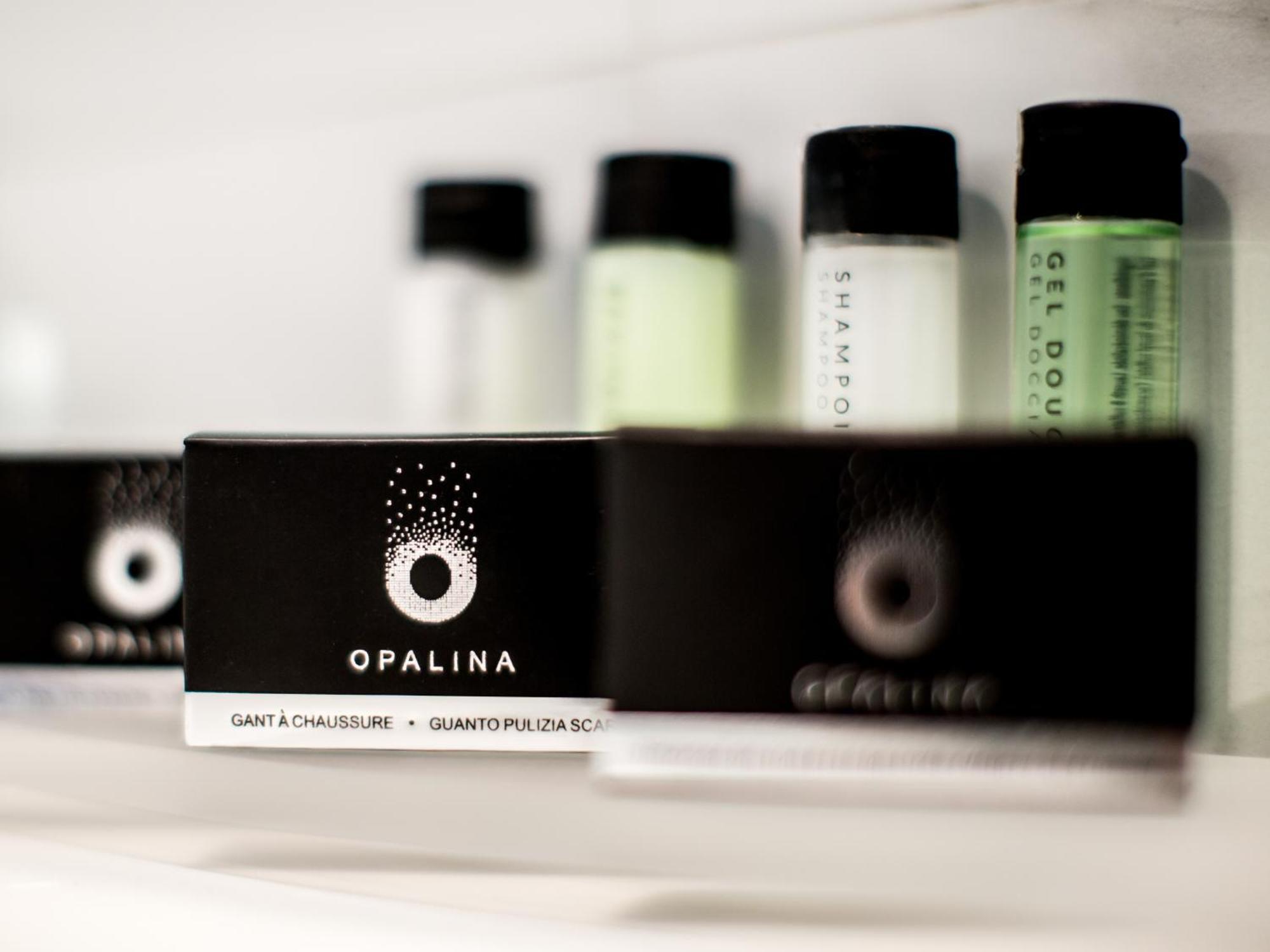 谢布克古弗尼尔酒店 舍布鲁克 外观 照片 Opalina products